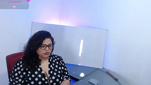 merly chica online show from October 13, 1:23 pm