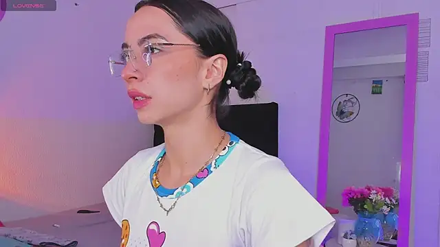 Aryane art  online show from January 6, 10:14 pm