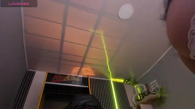 Jenie fire  online show from December 4, 8:08 pm