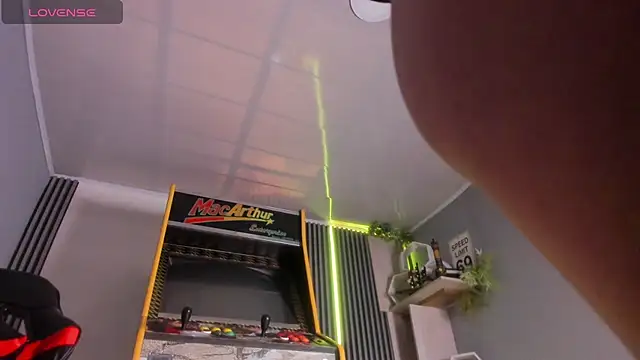 Jenie fire  online show from October 25, 7:58 pm