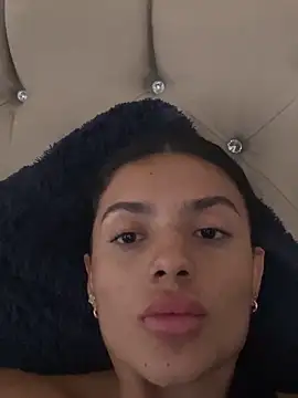 Snapshot of AnaaFaith_ chatting on October 29, 5:12 pm AnaaFaith online show from October 29, 5:12 pm