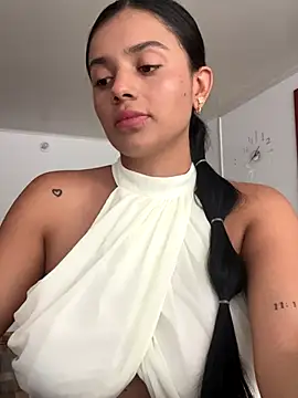 Snapshot of AnaaFaith_ chatting on October 21, 7:35 pm AnaaFaith online show from October 21, 7:35 pm