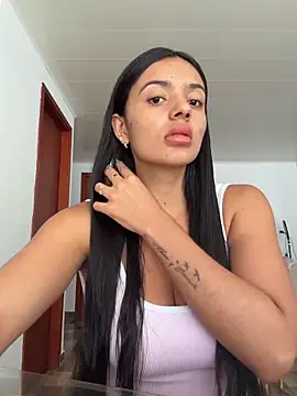 Snapshot of AnaaFaith_ chatting on June 4, 7:29 pm AnaaFaith online show from June 4, 7:29 pm