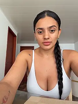 AnaaFaith  online show from April 15, 7:58 pm