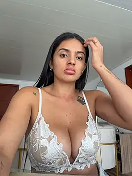 AnaaFaith  online show from April 3, 5:08 pm