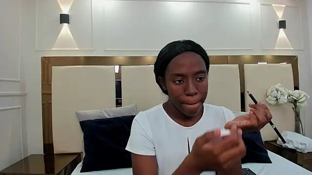  emma willliams  online show from November 22, 9:35 pm