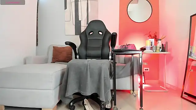 freya 26 online show from February 7, 1:08 pm