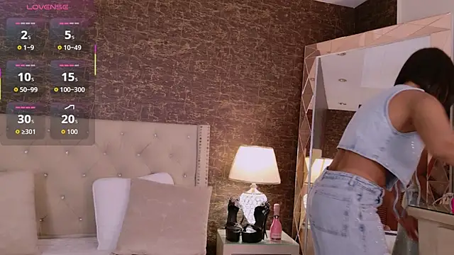 Snapshot of IrinaVelvet chatting on November 12, 4:55 pm IrinaVelvet online show from November 12, 4:55 pm