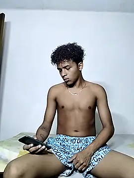 Snapshot of Manuel_Mateus1 chatting on November 23, 2:43 am Manuel Mateus1 online show from November 23, 2:43 am