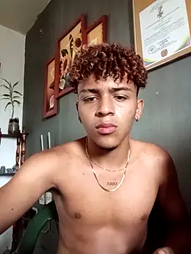 Manuel Mateus1 online show from March 24, 8:09 pm