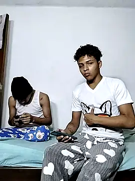 Snapshot of Manuel_Mateus1 chatting on November 10, 2:38 am Manuel Mateus1 online show from November 10, 2:38 am