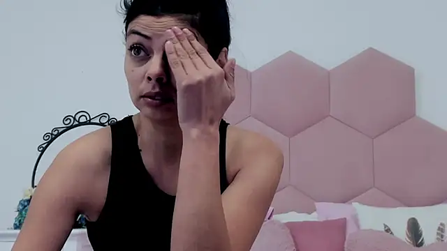 Snapshot of LadyLiia chatting on February 12, 4:54 am LadyLiia online show from February 12, 4:54 am