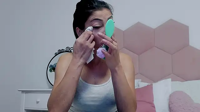 Snapshot of LadyLiia chatting on January 17, 5:00 am LadyLiia online show from January 17, 5:00 am