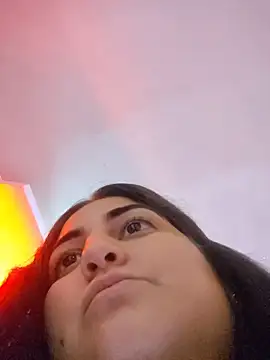 Snapshot of barbielamaravilla11 chatting on November 22, 3:33 pm barbielamaravilla11 online show from November 22, 3:33 pm