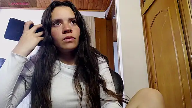 Skylar Serenity online show from October 23, 7:01 pm