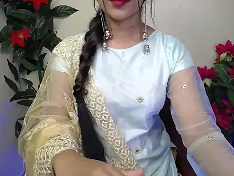 Little queenn online show from September 11, 1:05 am