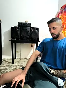 giannis090 online show from November 16, 9:41 pm