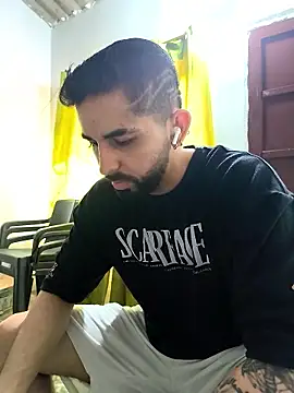 giannis090 online show from February 13, 8:20 pm