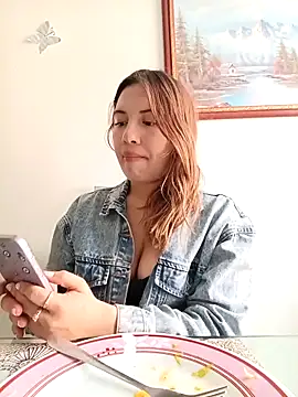 Snapshot of MIA_29- chatting on October 6, 7:03 pm MIA 29- online show from October 6, 7:03 pm
