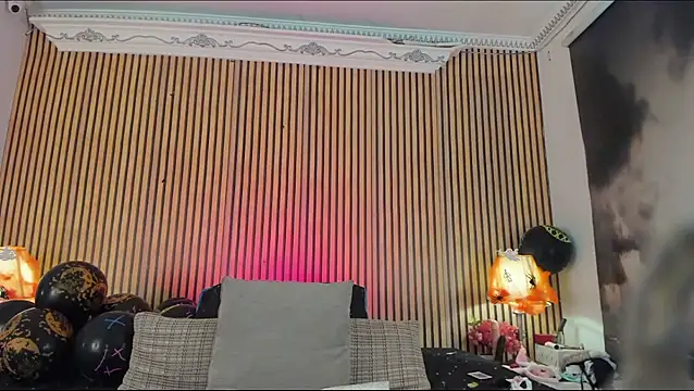 keeyla stone online show from November 2, 9:42 pm