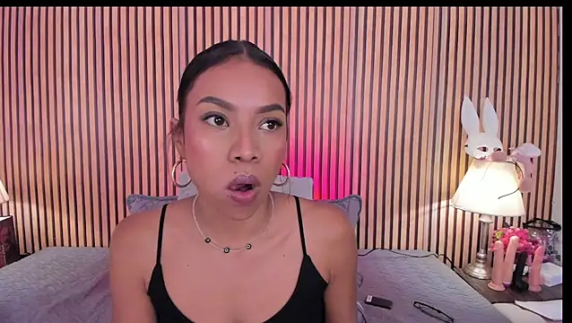 keeyla stone online show from January 6, 10:36 pm