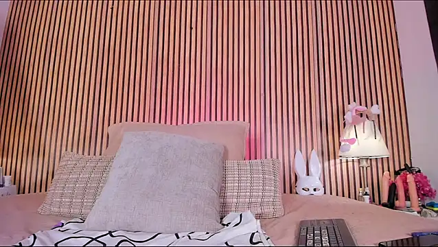 keeyla stone online show from November 12, 8:34 pm