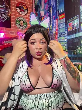 Snapshot of Lucycosplay777 chatting on November 22, 9:35 pm Lucycosplay777 online show from November 22, 9:35 pm