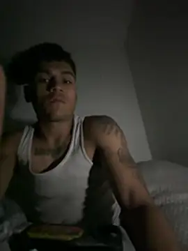 Snapshot of Mexican_boy_21 chatting on July 24, 9:27 am Mexican boy 21 online show from July 24, 9:27 am