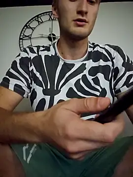 Snapshot of Emans6699 chatting on October 23, 7:29 am Emans6699 online show from October 23, 7:29 am