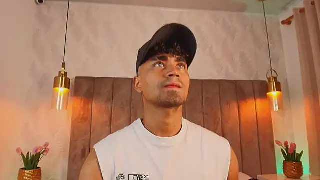 Snapshot of Jacob_606 chatting on October 31, 8:27 pm Jacob 606 online show from October 31, 8:27 pm