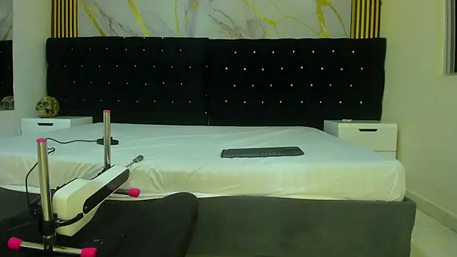 VanessaHard as online show from March 31, 3:41 am