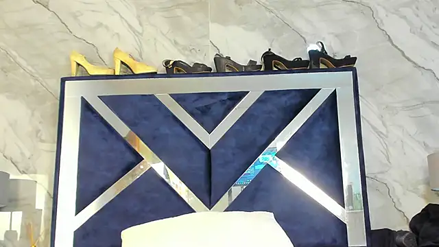 Snapshot of VanessaHard_as chatting on February 19, 7:44 pm VanessaHard as online show from February 19, 7:44 pm