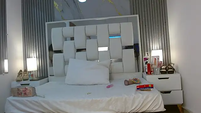 VanessaHard as online show from September 25, 7:31 pm