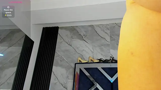 Snapshot of VanessaHard_as chatting on January 7, 8:14 pm VanessaHard as online show from January 7, 8:14 pm