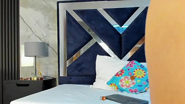 Snapshot of VanessaHard_as chatting on January 17, 7:50 pm VanessaHard as online show from January 17, 7:50 pm