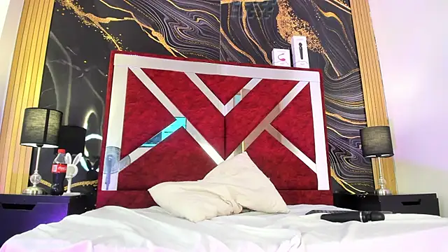 Snapshot of VanessaHard_as chatting on May 10, 8:33 pm VanessaHard as online show from May 10, 8:33 pm