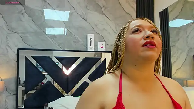 VanessaHard as online show from April 15, 3:45 am