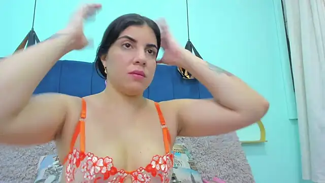 Snapshot of sweet_klem_19 chatting on November 16, 11:08 pm sweet klem 19 online show from November 16, 11:08 pm