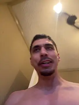 SlimSexxxy69 online show from March 25, 11:31 am