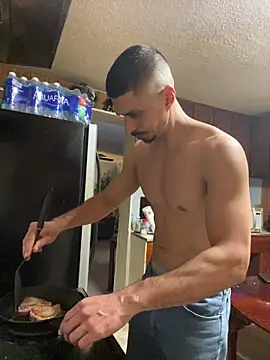 SlimSexxxy69 online show from February 28, 3:06 am