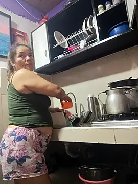 rubi 49 online show from April 22, 9:43 pm