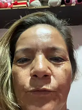 Snapshot of rubi_49 chatting on August 3, 1:06 pm rubi 49 online show from August 3, 1:06 pm