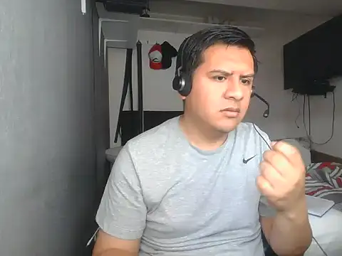 Snapshot of Xxxristiano chatting on January 11, 1:18 pm Xxxristiano online show from January 11, 1:18 pm