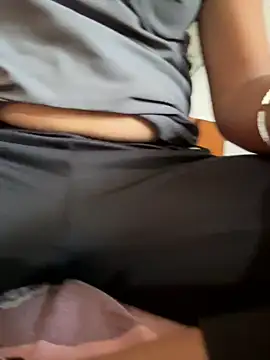 shrasti sexy online show from May 21, 7:06 am