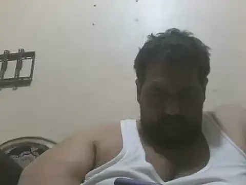 elpoop7305 online show from March 22, 11:50 pm