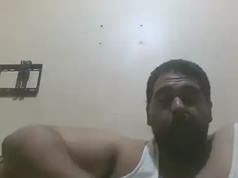 elpoop7305 online show from April 17, 10:56 pm