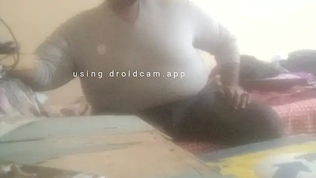 elpoop7305 online show from February 17, 9:12 pm