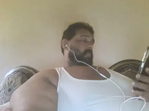 Snapshot of elpoop7305 chatting on July 24, 10:55 am elpoop7305 online show from July 24, 10:55 am
