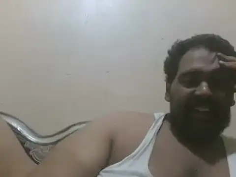 Snapshot of elpoop7305 chatting on July 6, 9:49 am elpoop7305 online show from July 6, 9:49 am