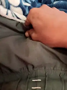 Snapshot of INTERNATIONAL0001 chatting on December 2, 4:14 am INTERNATIONAL0001 online show from December 2, 4:14 am